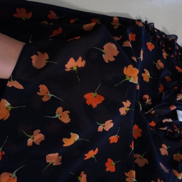 Cabi floral navy ruffle blouse sleeveless - Picture 7 of 8